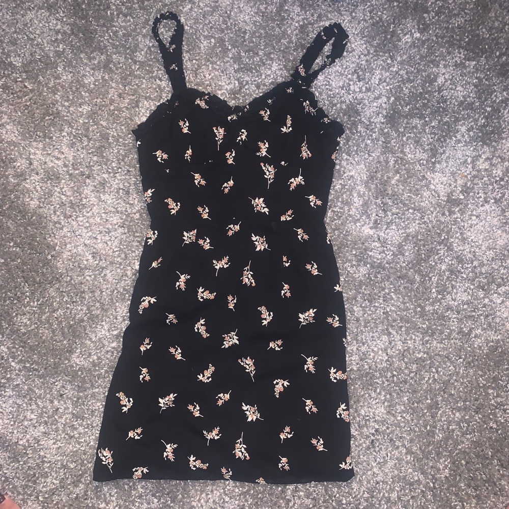 Floral structured mini dress🌸